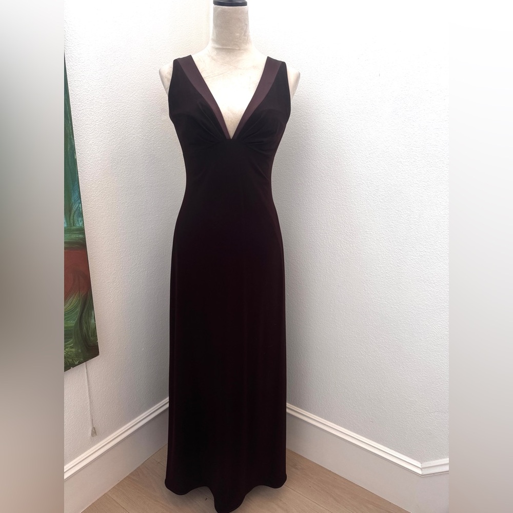 Laundry By Shelli Segal Deep Plum Velvet V-Neck Maxi Dress